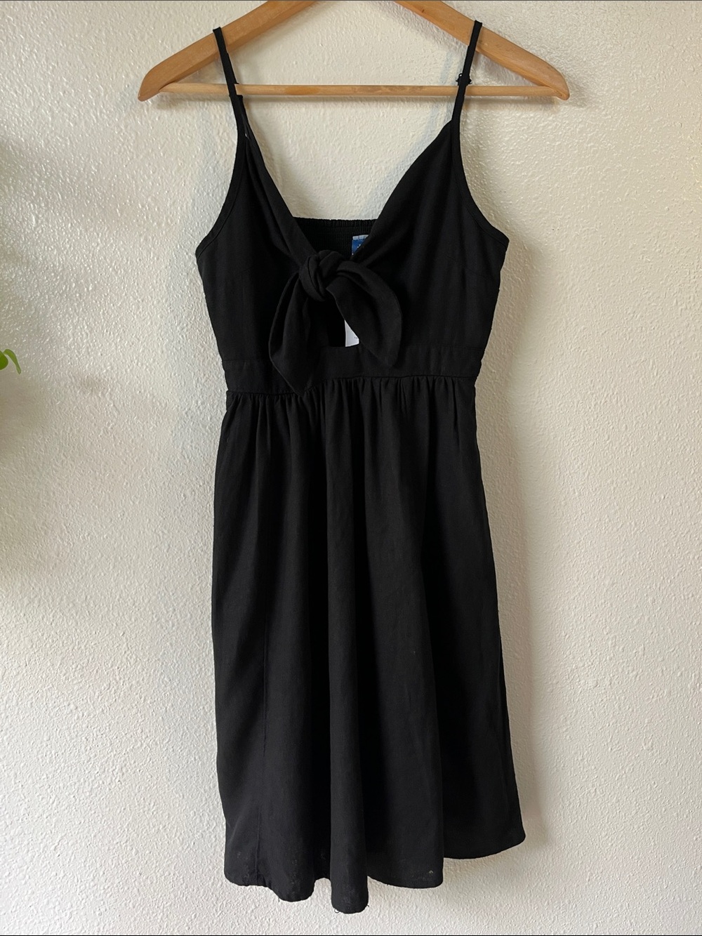 Old Navy Black Tie-Top Dress With Pockets XST